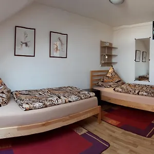  Accommodatie bij particulieren Zwei Ruhige, Private Gaestezimmer Nahe U-bahn